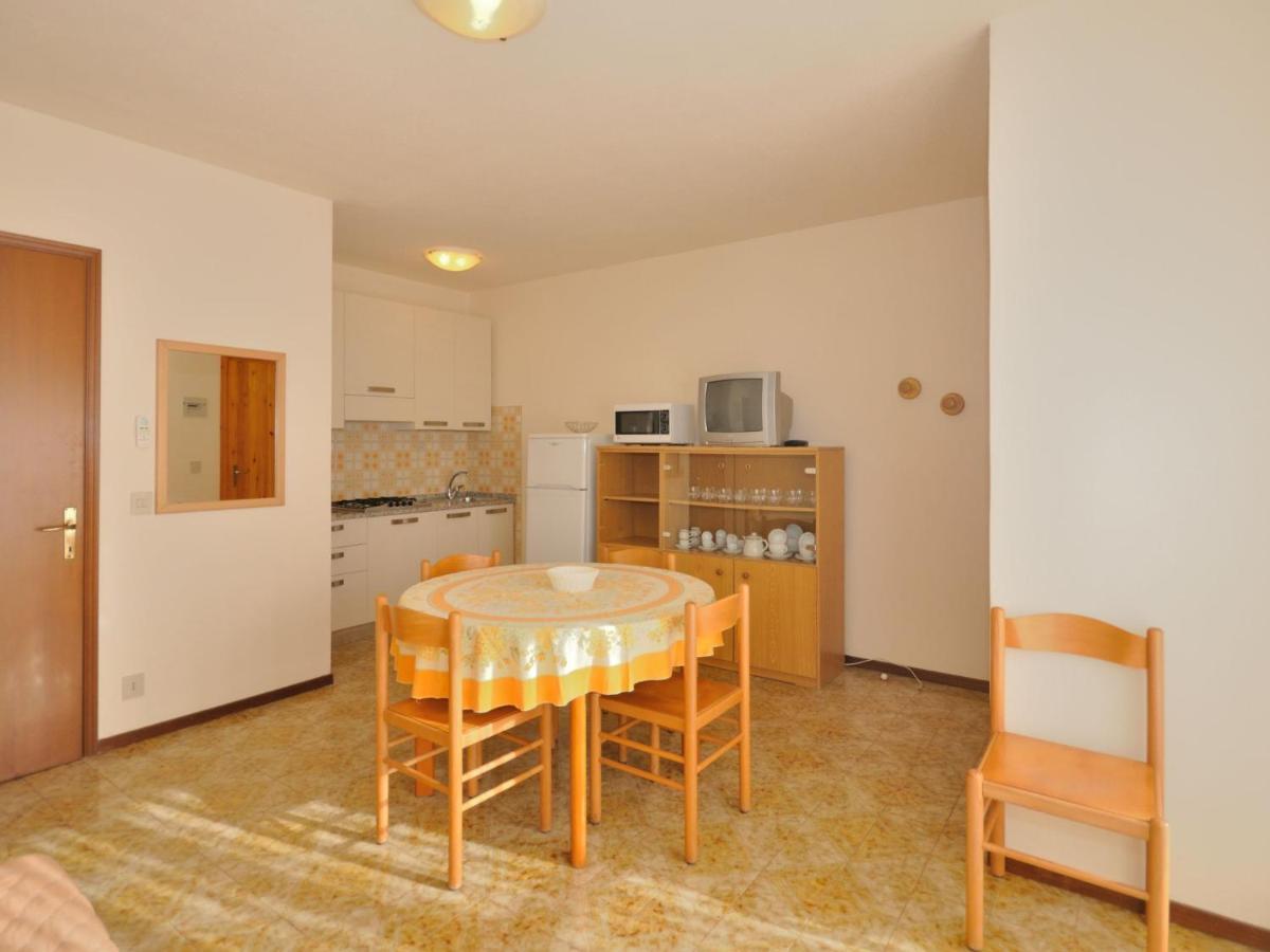 Apartment Villaggio White Star By Interhome Бибионе Екстериор снимка